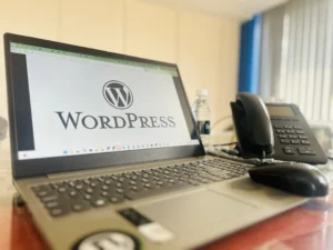 خمس ثغرات حرجة في إضافات وقوالب WordPress تتيح الاستيلاء على المواقع وتنفيذ الأوامر عن بُعد